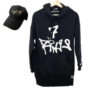 ARIANA GRANDE Tunic  Hoodie And  Hat 🤍
